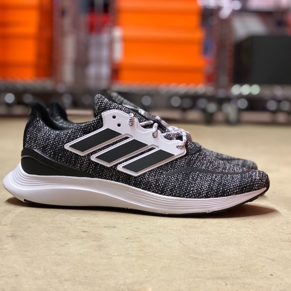 adidas wide fit mens trainers